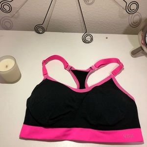 Victoria Secrets sports-bra